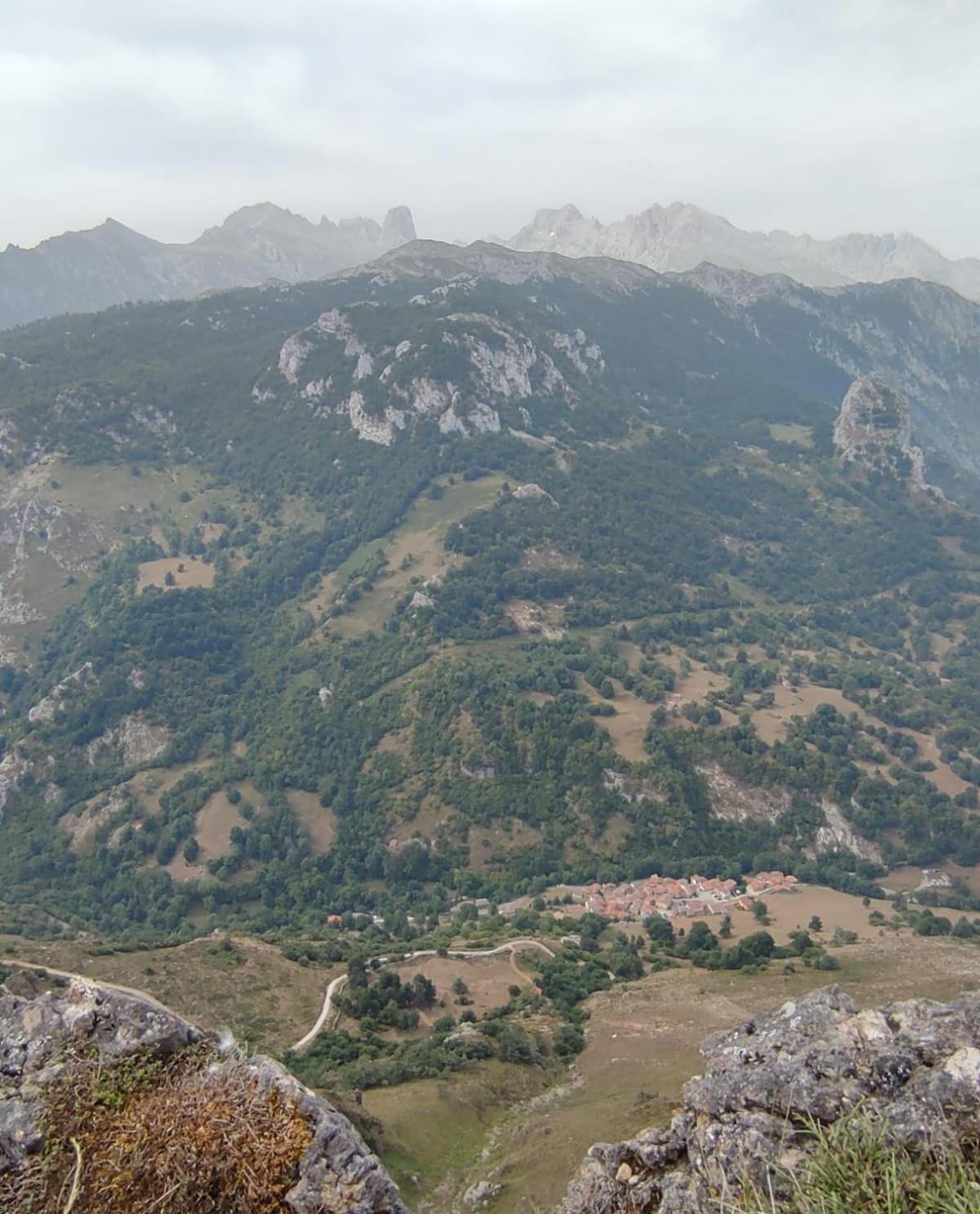 Вилла La Casina De Tielve De Cabrales Dentro Del Parque Nacional Picos De Europa Экстерьер фото