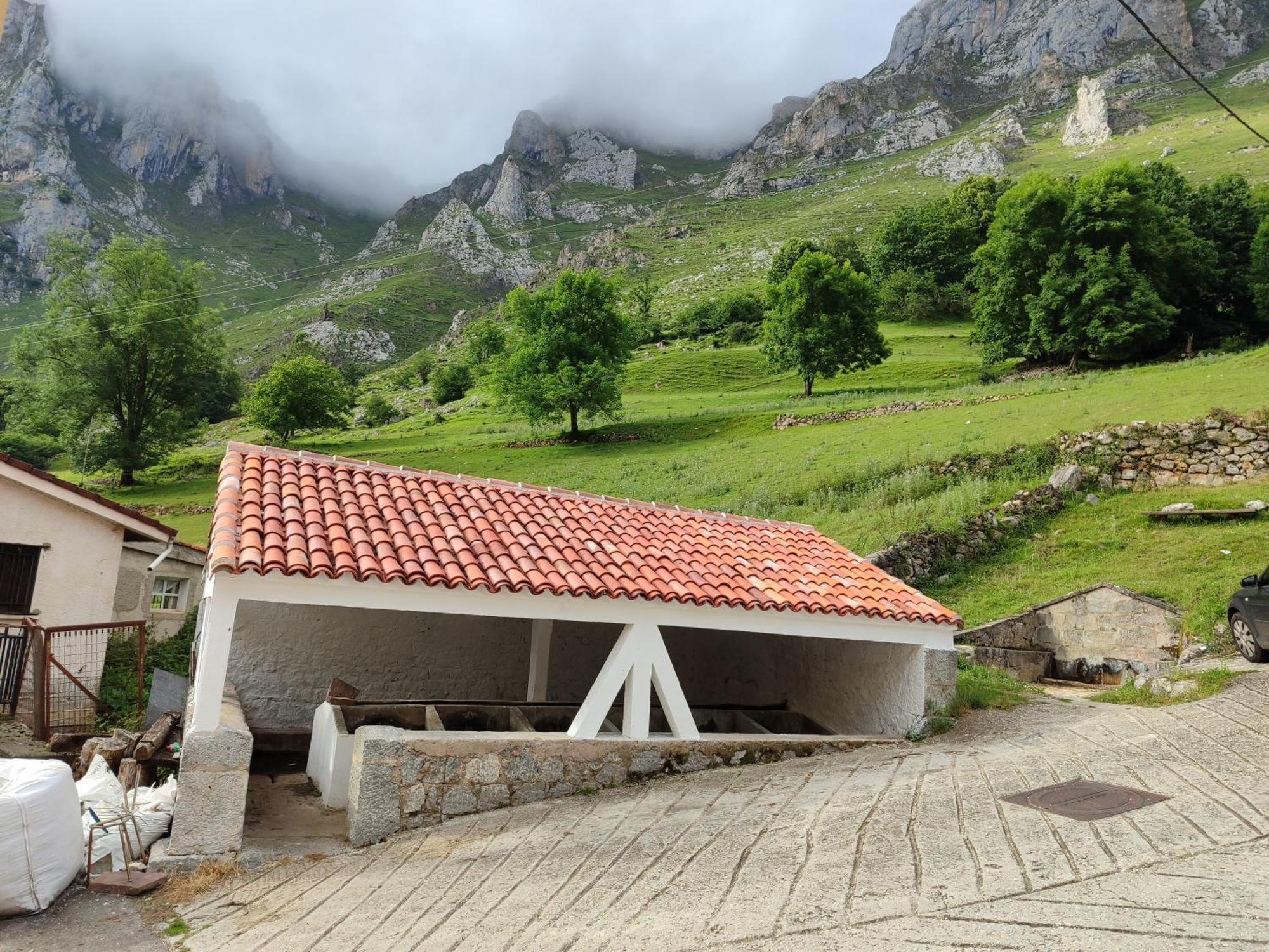Вилла La Casina De Tielve De Cabrales Dentro Del Parque Nacional Picos De Europa Экстерьер фото
